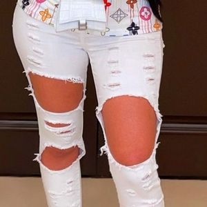 💙Distressed, disturbed, distraught jeans 🤣🤣🤣💙